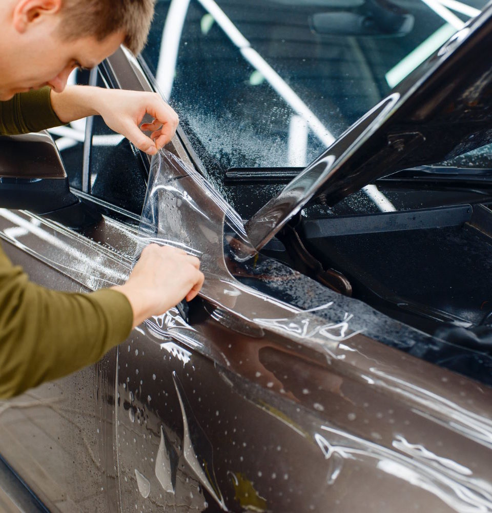 Samochodowe folie ochronne – jak uchronić lakier przed zniszczeniami