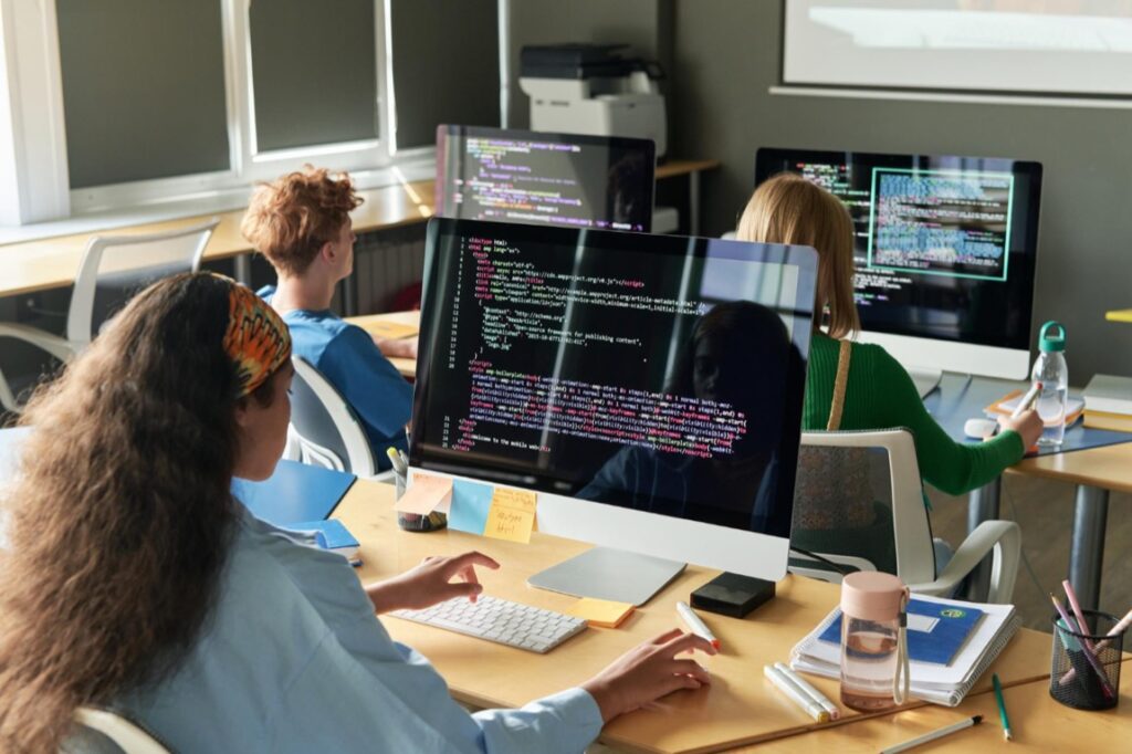 Zarządzanie kosztami polis ubezpieczeniowych to istotny element budżetowania każdej firmy IT